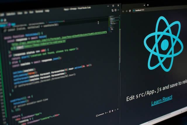 Consuming GraphQL API with React.JS